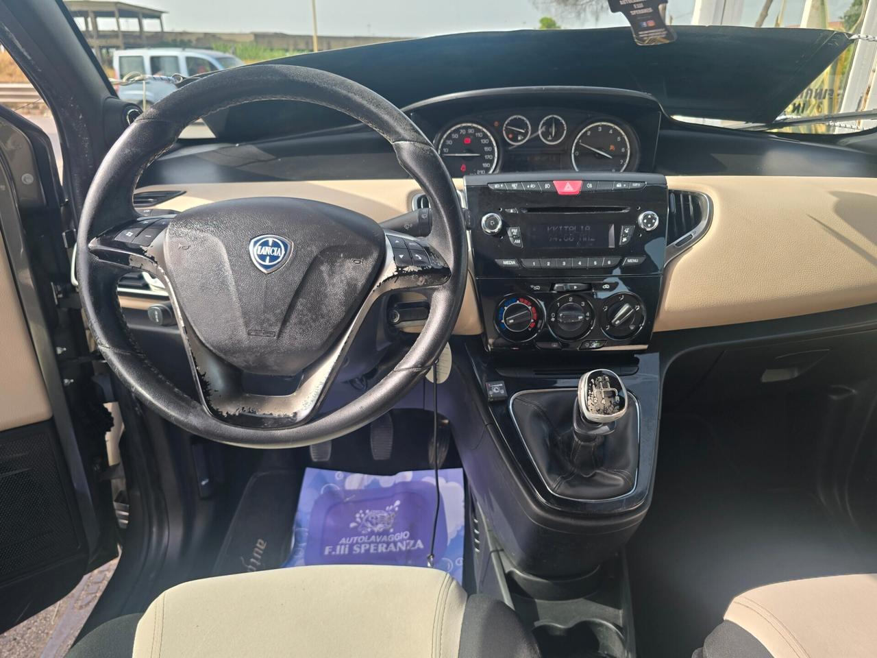 Lancia Ypsilon 1.2 GPL 69cv Ecochic Gold
