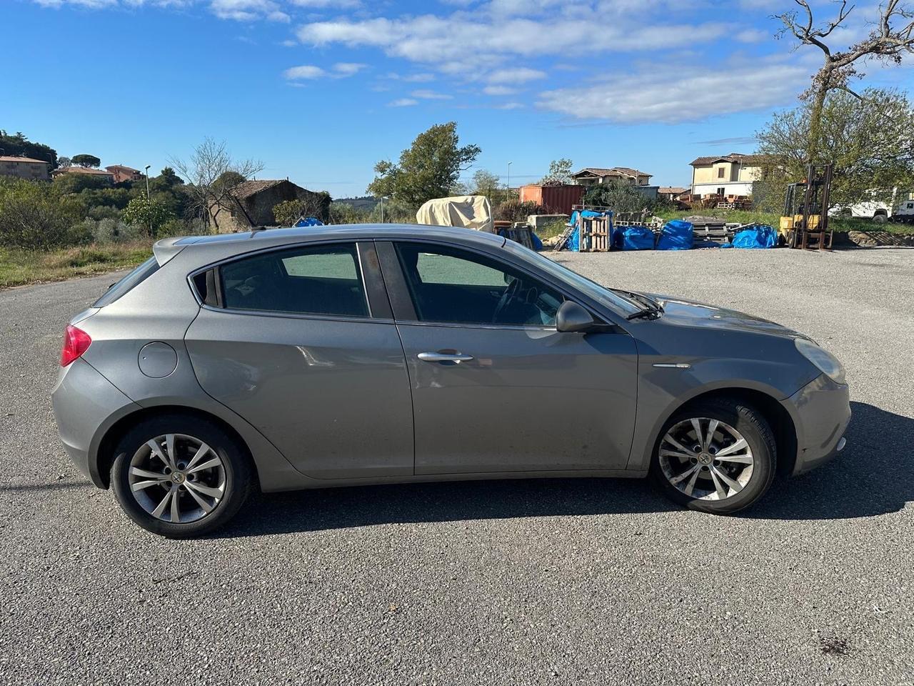 Alfa Romeo Giulietta 1.6 JTDm-2 105 CV Exclusive