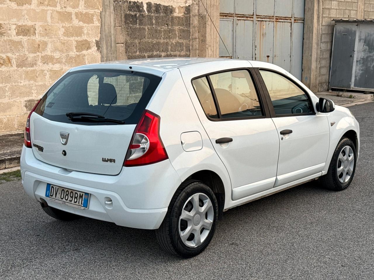 Dacia Sandero 1.4 75CV GPL Lauréate - 2009