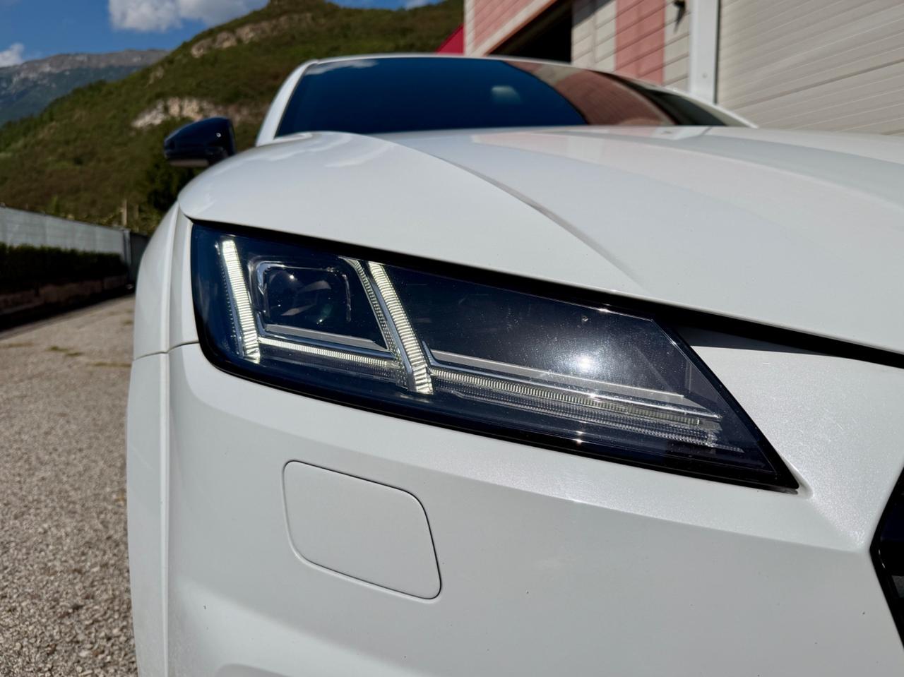 Audi TT S - Coupé 2.0 TFSI quattro S Line