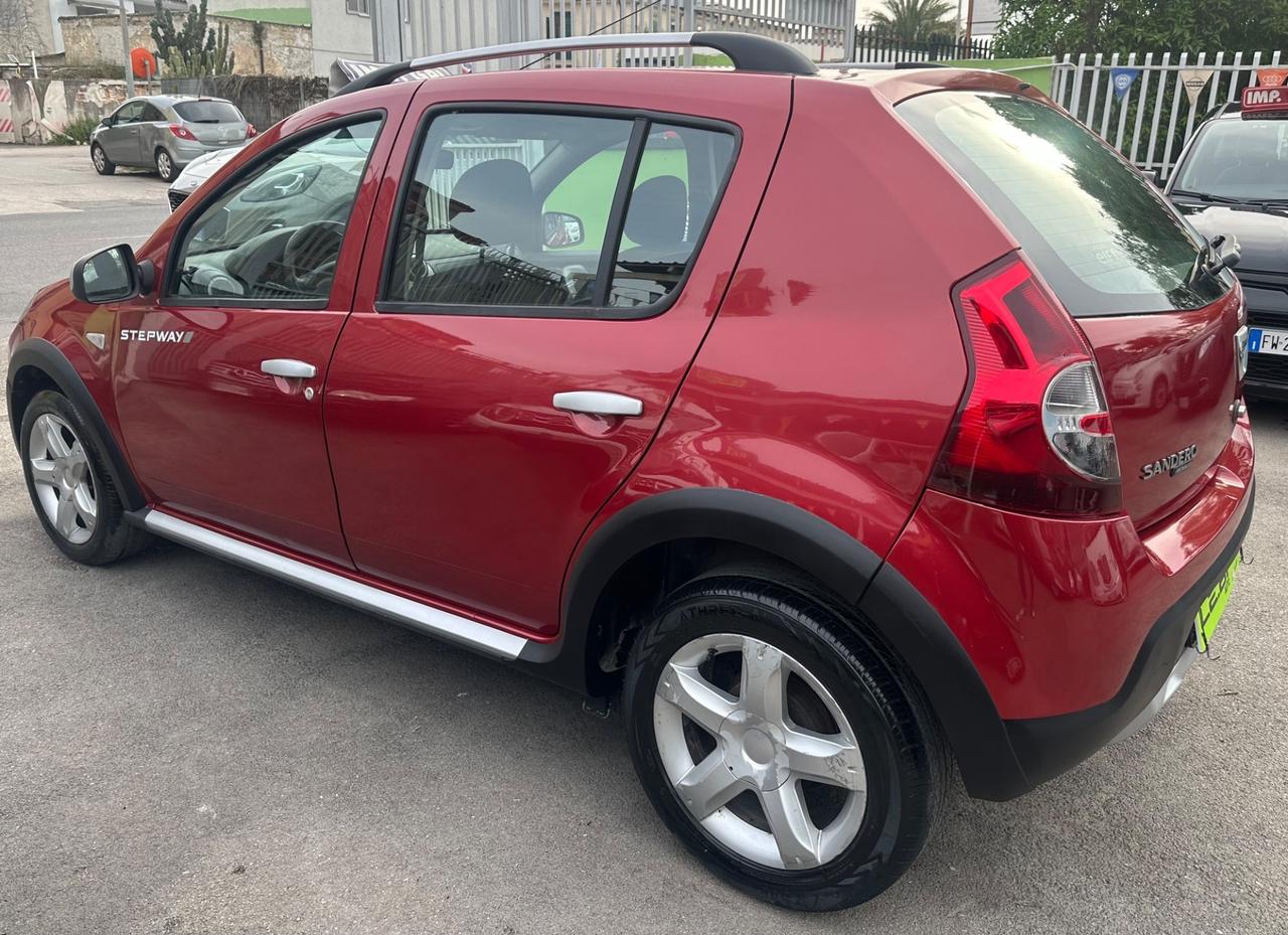 Dacia Sandero Stepway 1.6 BENZ/GPL 85CV