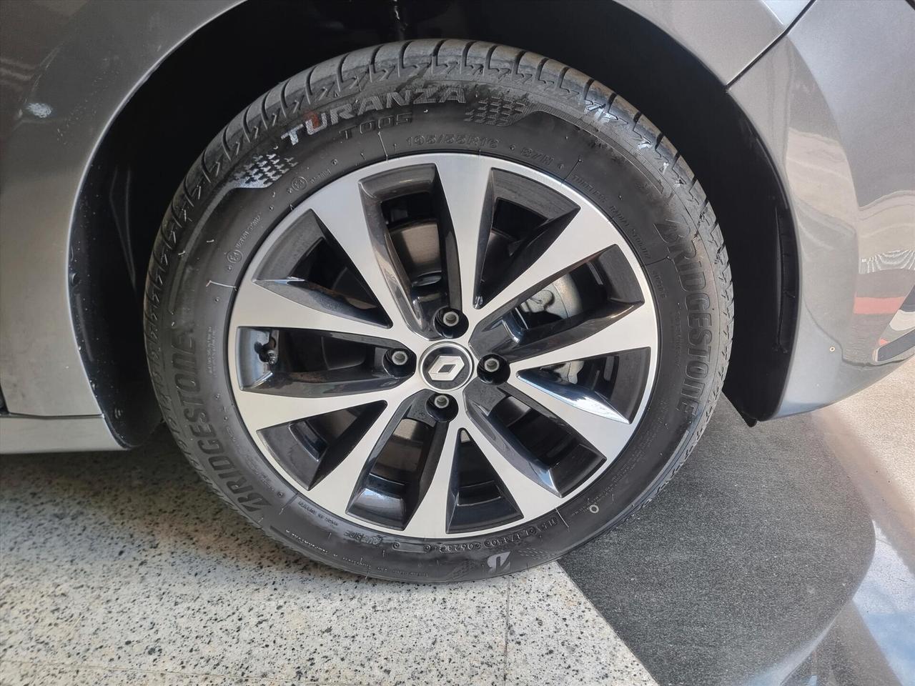 Renault Clio Full Hybrid E-Tech 145 CV 5 porte Techno