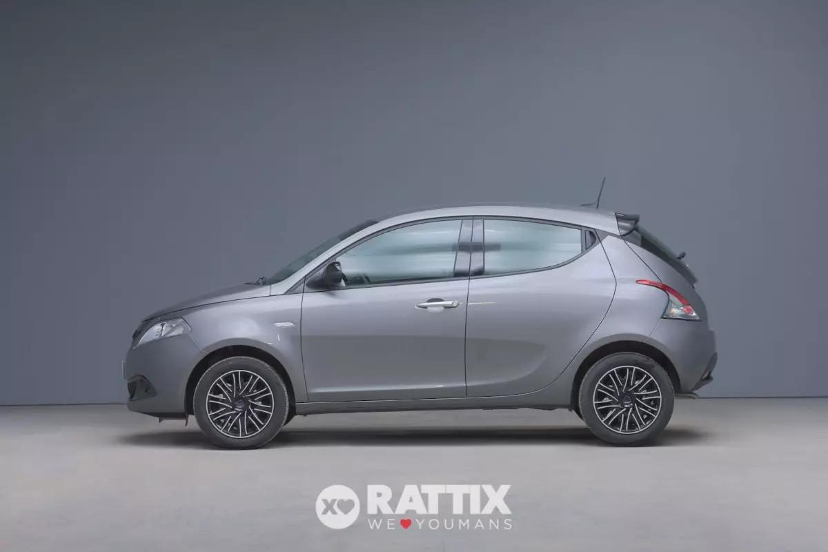 Lancia Ypsilon 1.0 Firefly Hybrid 70CV Silver 5p.ti