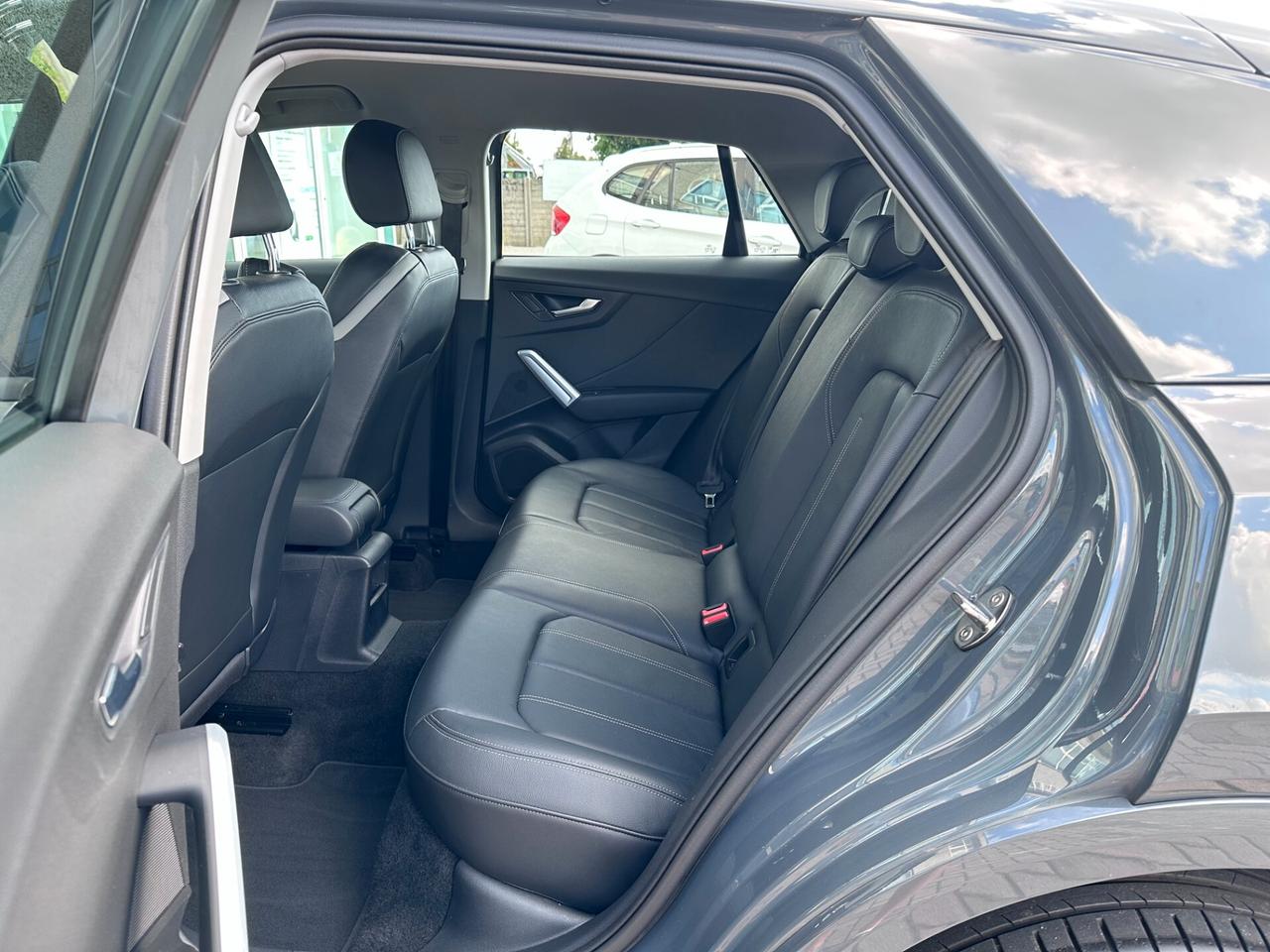 Audi Q2 1.6TDI 116CV S-LINE AUTOMATICA! PELLE! LED