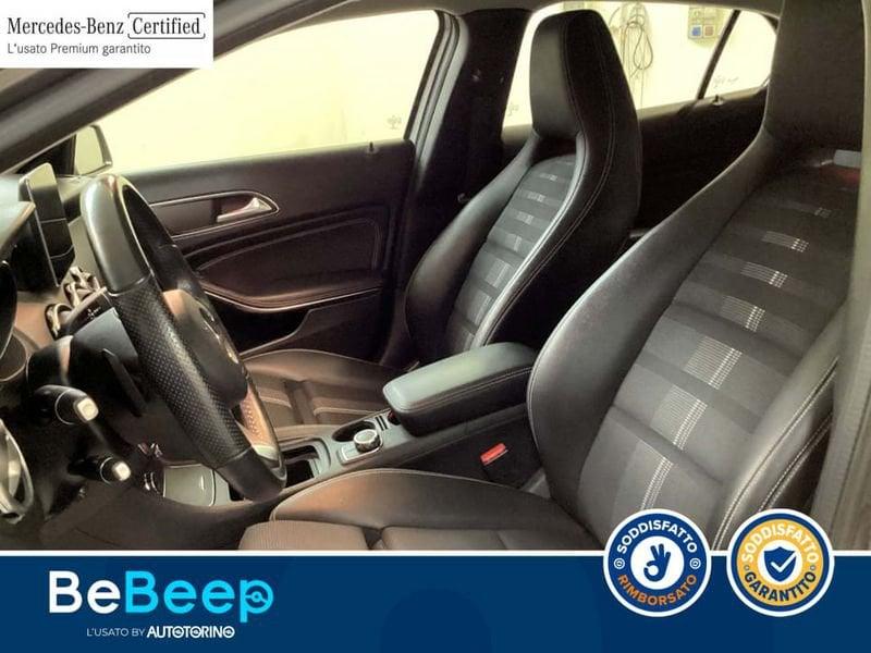 Mercedes-Benz GLA 200 D SPORT AUTO