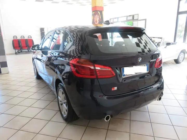 Bmw 2er Active Tourer 220d Active Tourer Advantage aut.