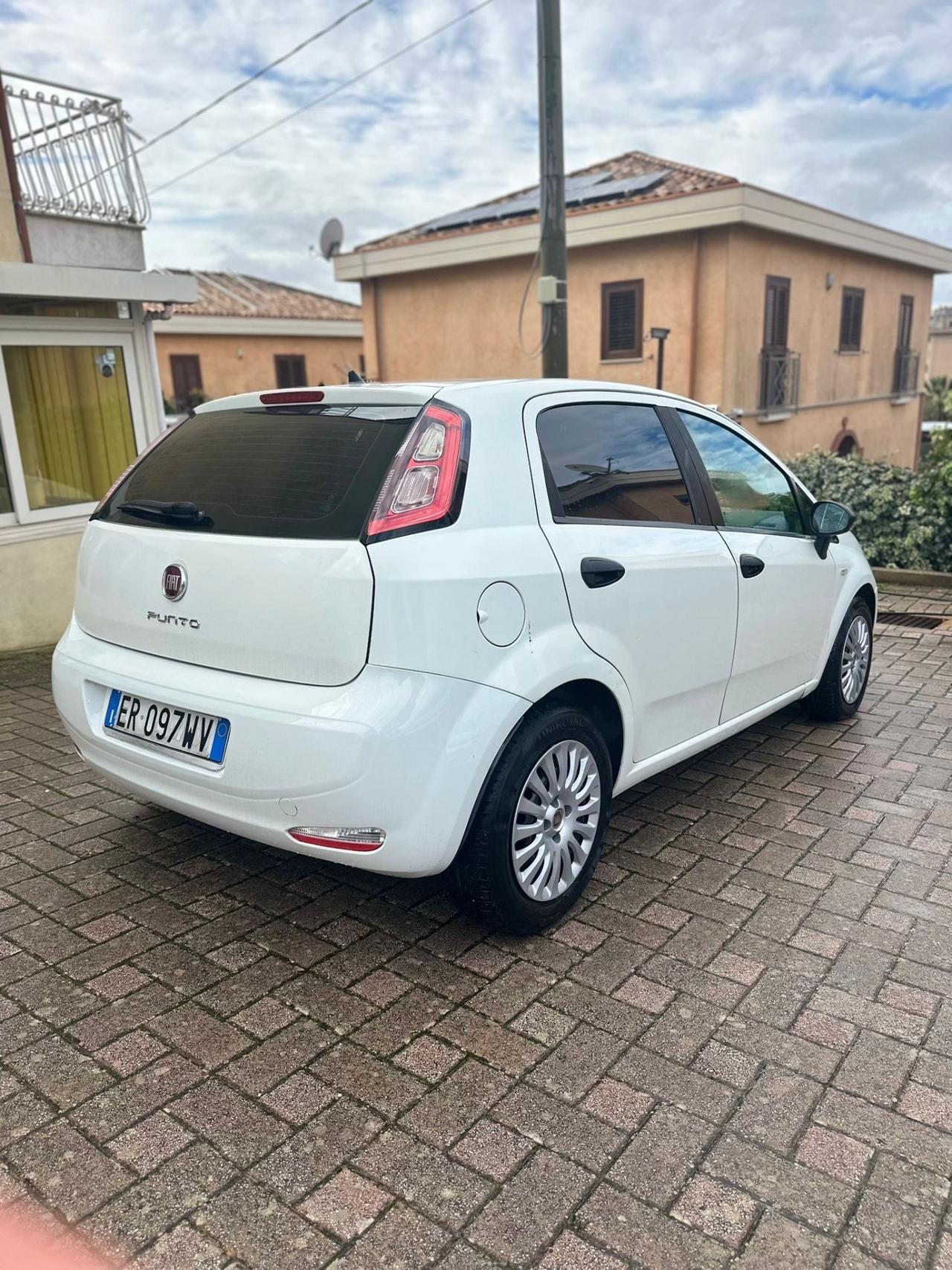 Fiat Punto 1.3 MJT II 75 CV 5 porte Lounge
