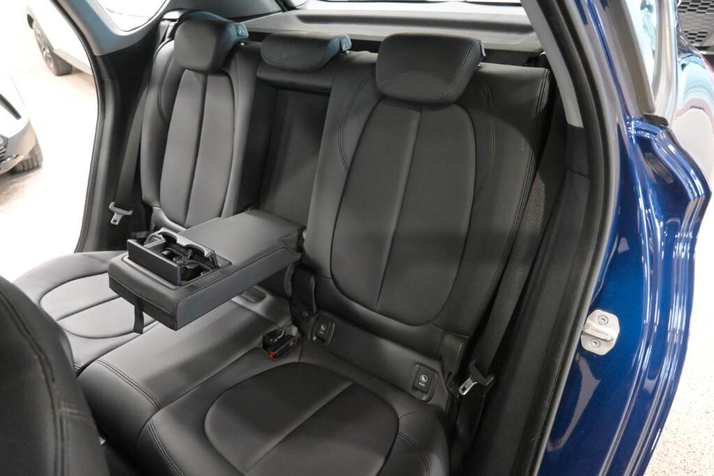 BMW 216D ACTIVE TOURER 116CV STEPTRONIC BUSINESS ADVANTAGE ( FARI LED - PELLE - CRUISE - NAVI - PARK ASSISTANT - TELECAMERA POST. )