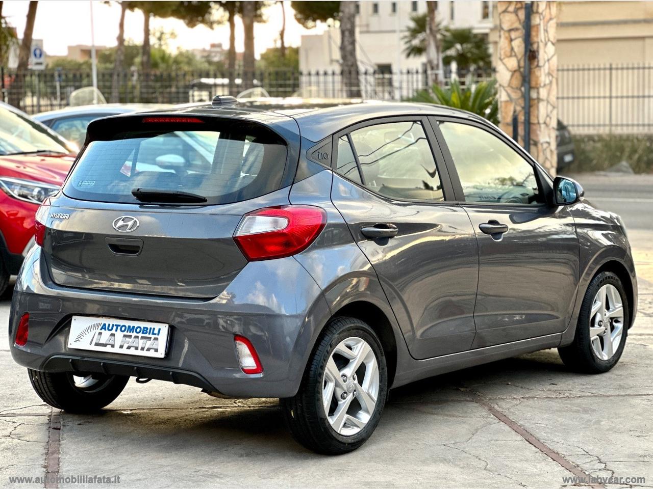 HYUNDAI i10 1.0 MPI Tech 26.000 KM