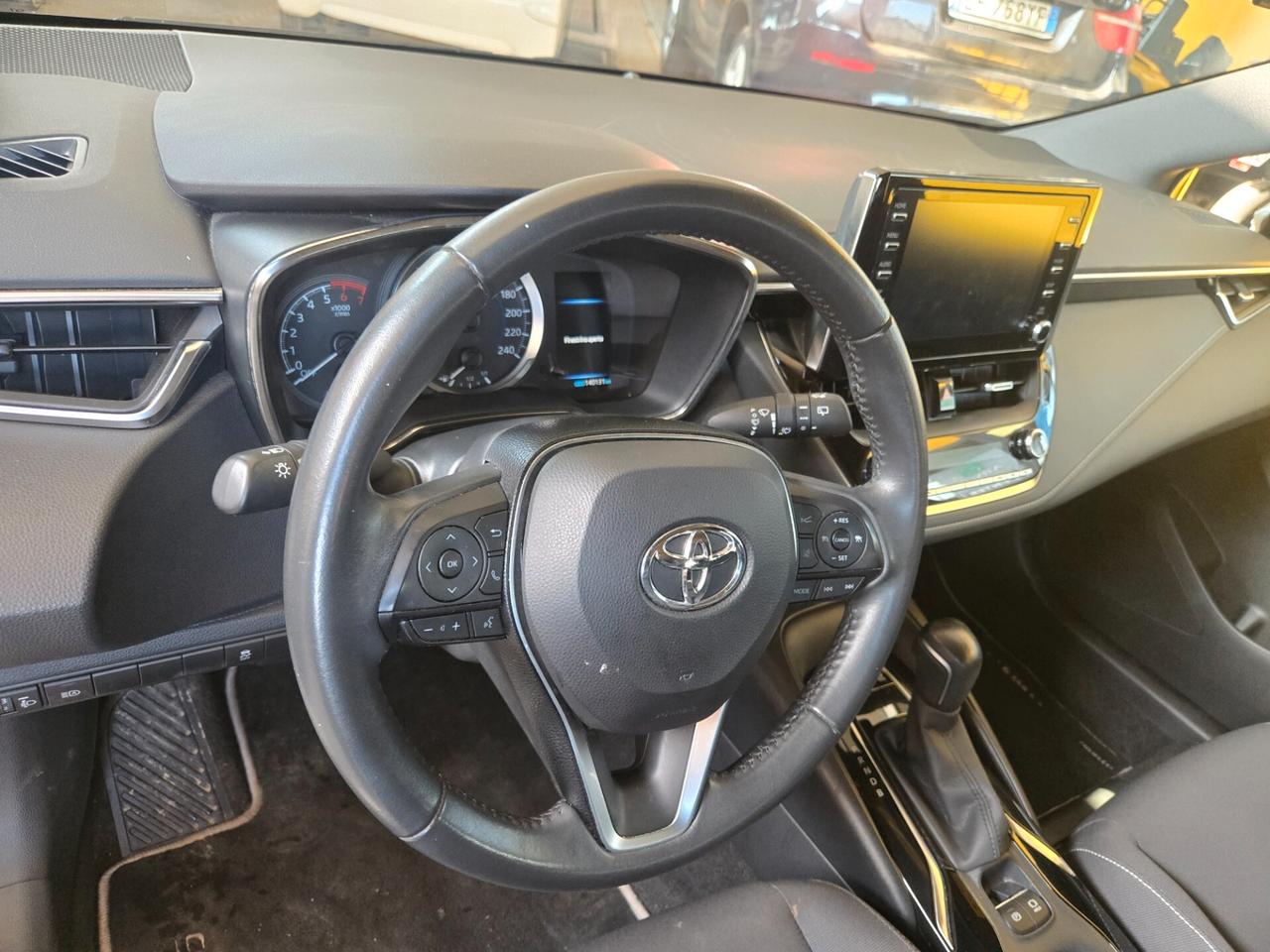 Toyota Corolla 1.8 Hybrid Business IVA ESPOSTA