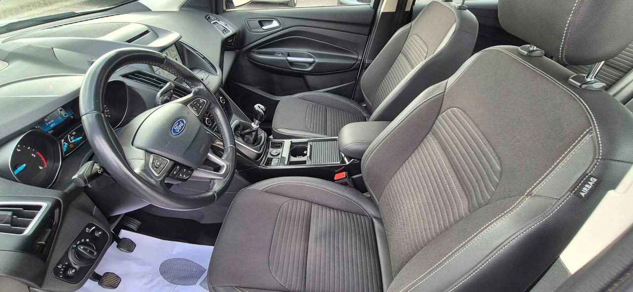 Ford Kuga 2.0 TDCI 150 CV S&S 2WD Titanium