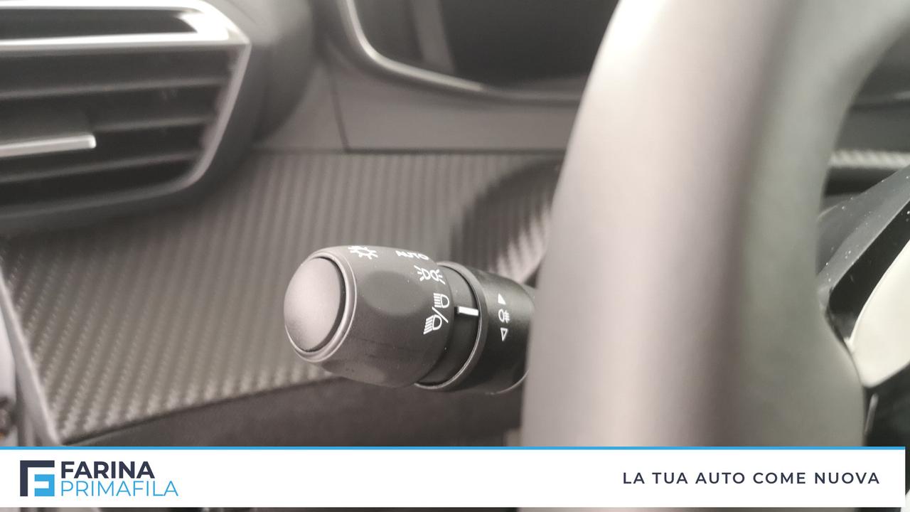 PEUGEOT 2008 1.2 hybrid Allure 136cv e-dcs6