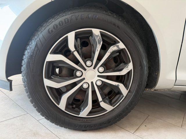 OPEL Corsa 1.2 5 porte Sport