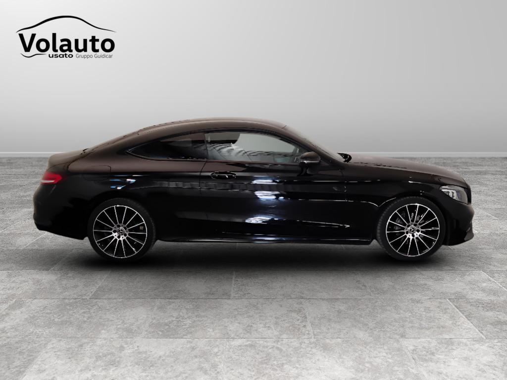 Mercedes-Benz Classe C-C205 2018 Coupe - C Coupe 220 d Premium auto