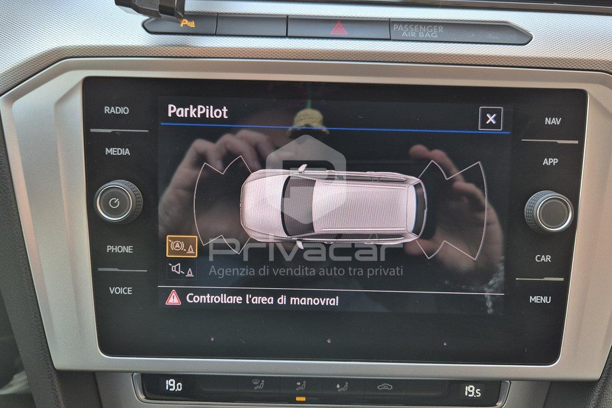 VOLKSWAGEN Passat Variant 2.0 TDI DSG Business BlueMotion Tech