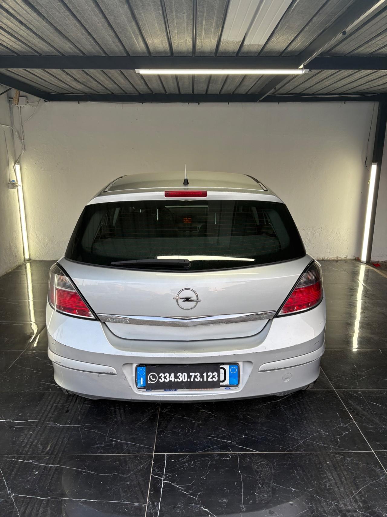 Opel Astra 1.4 16V GPL-TECH 5 porte Enjoy