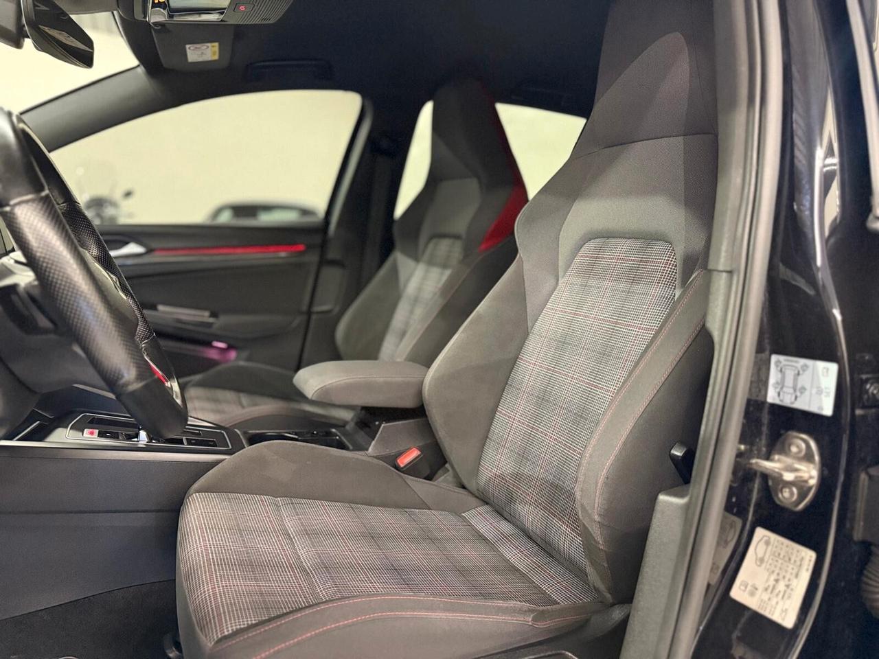 Volkswagen Golf GTI 2.0 TSI