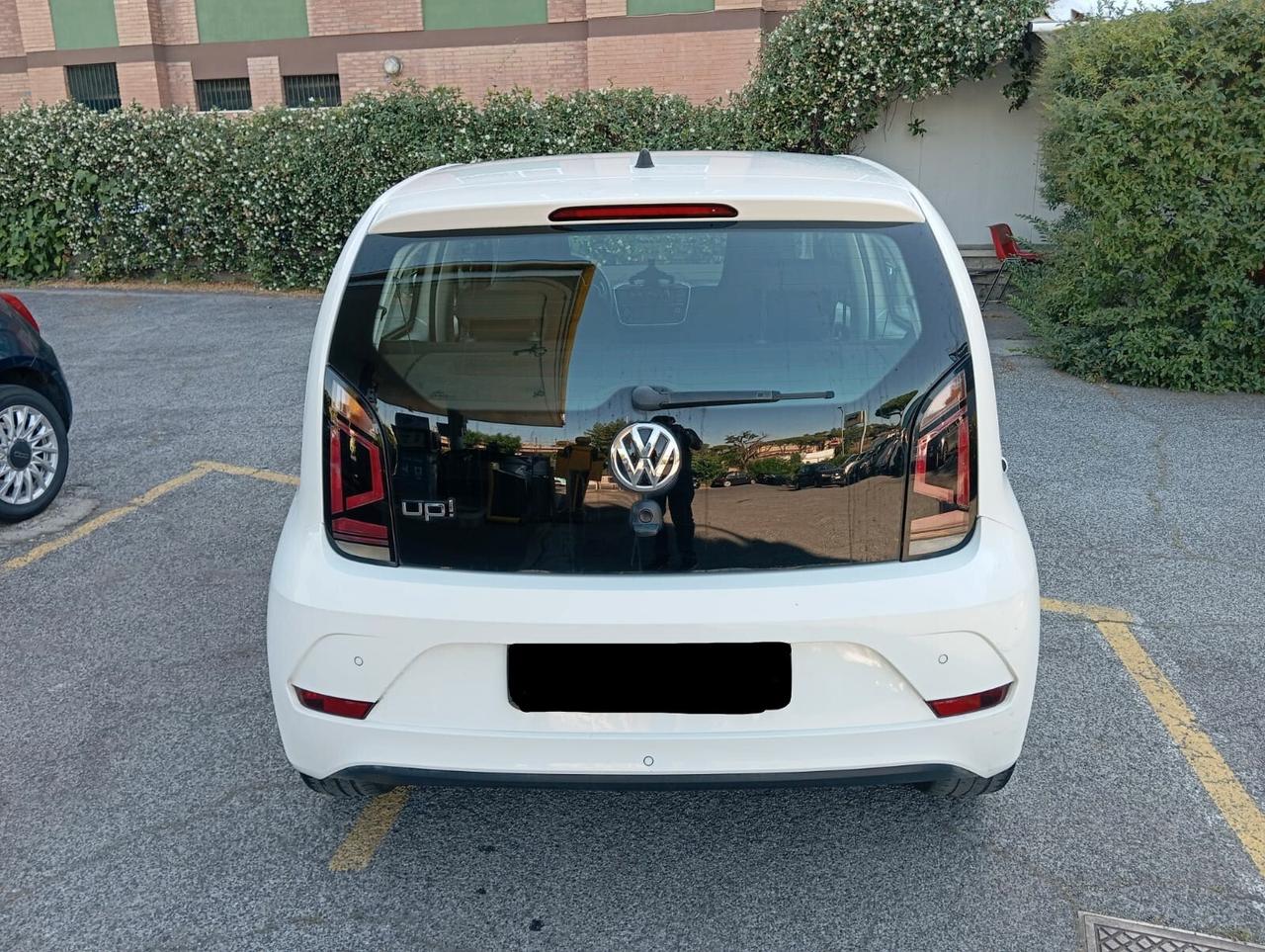 Volkswagen up! 1.0 5p. move up!