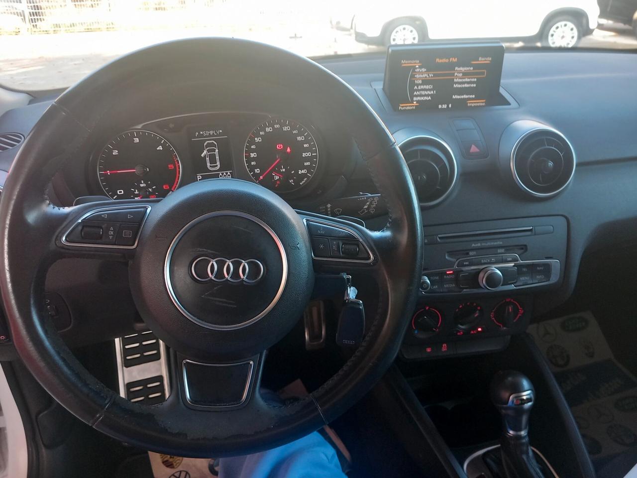 Audi A1 SPB 1.4 TDI S tronic F 1 CERCHIO 17 DISTRIBUZIONE NUOVA GARANZIA