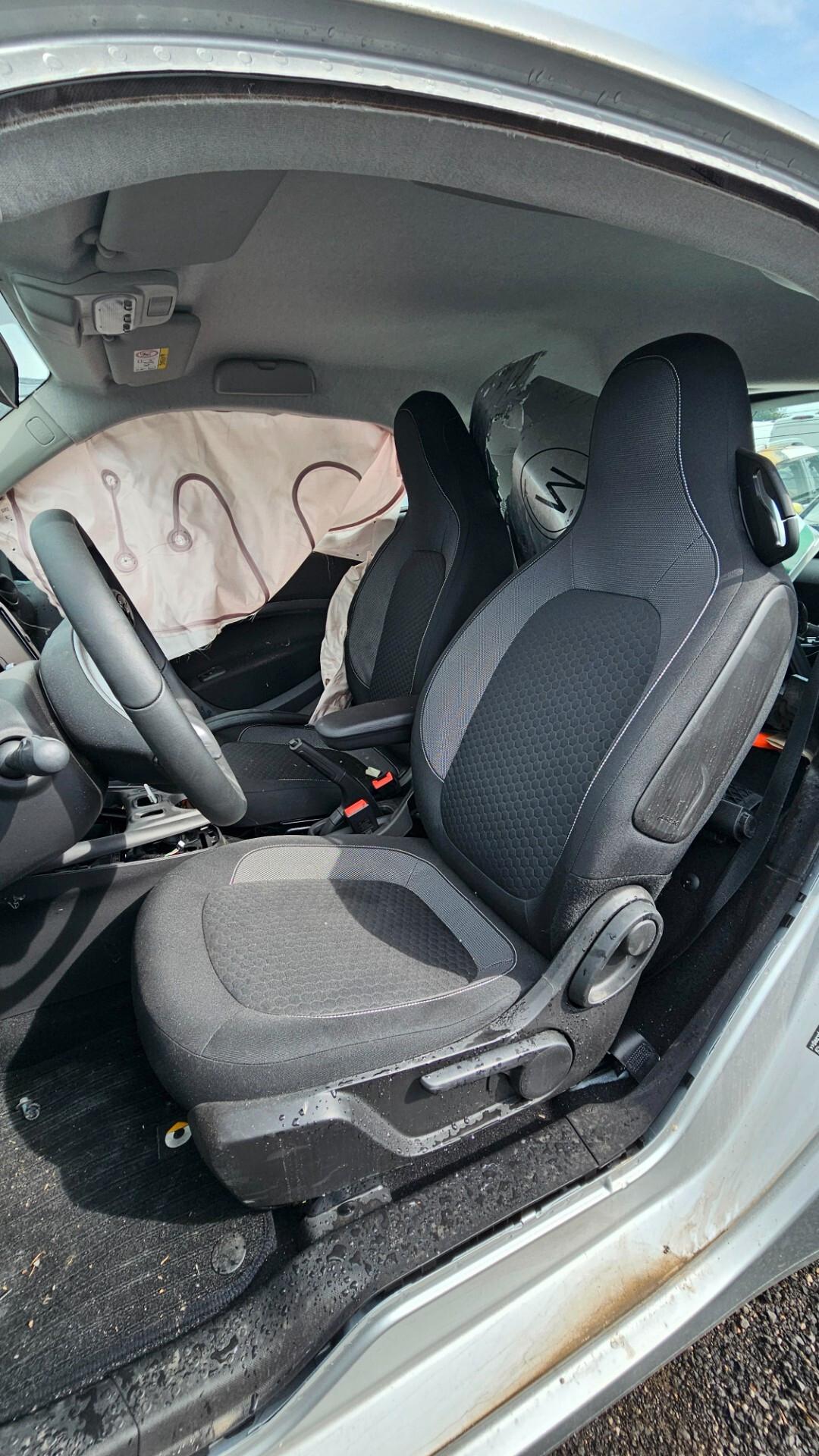 SINISTRATA Smart ForTwo EQ Passion