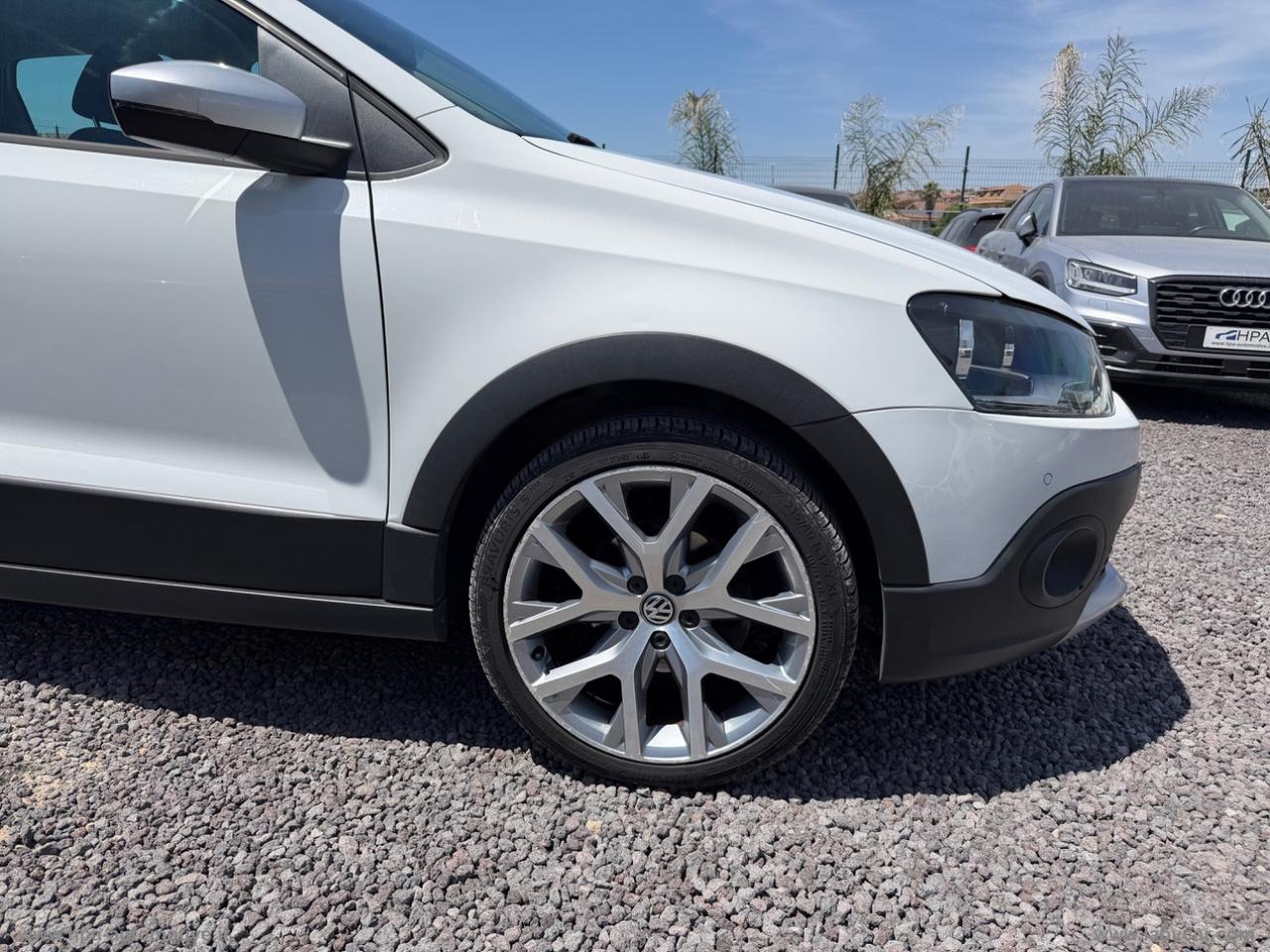 VOLKSWAGEN Polo Cross 1.4 TDI DSG BlueMotion Tech.