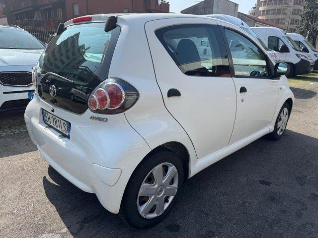 TOYOTA Aygo 1.0 12V VVT-i 5 porte Now