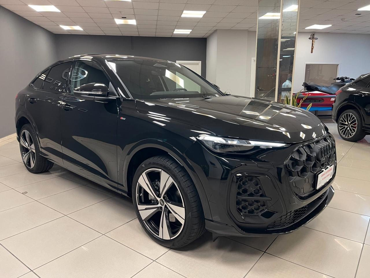 Nuova Q5 Sportback S line 2.0 TDI quattro 204cv