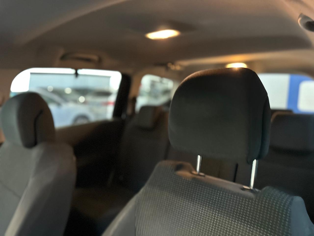 Peugeot 5008 /2015/7posti/euro6/kmcertificati