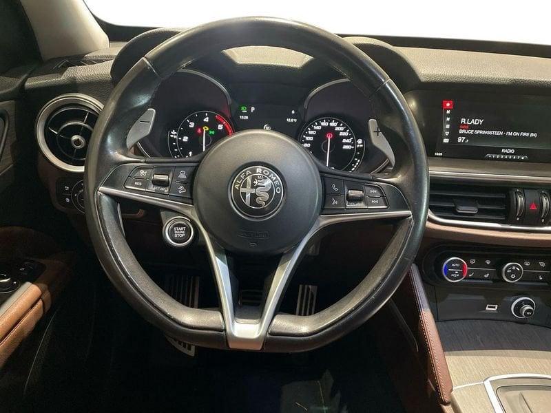 Alfa Romeo Stelvio 2.2 t Executive Q4 210cv auto