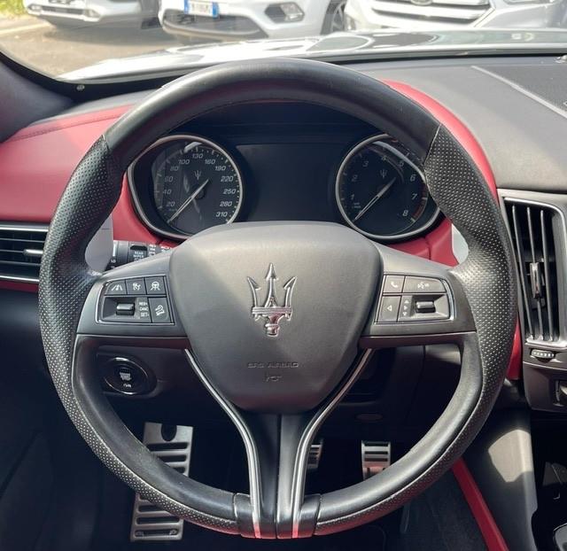 Maserati Levante V6 AWD Gransport