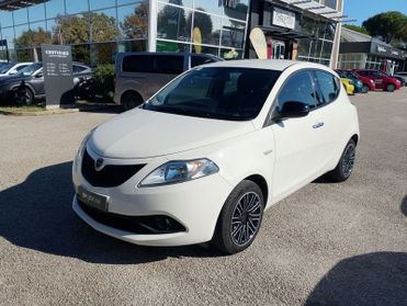 Lancia Ypsilon Ypsilon 1.0 firefly hybrid Gold s&s 70cv