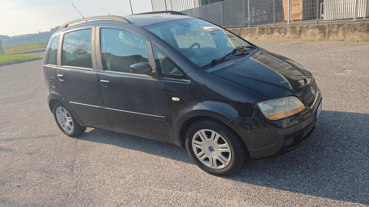 Fiat Idea 1.4 16V Emotion