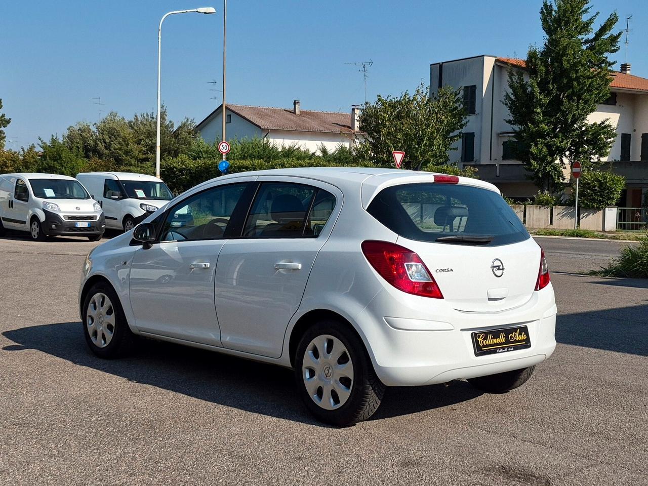 Opel Corsa 1.2 85CV 5 P GPL-TECH Edition