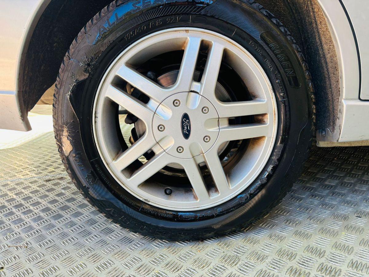 Ford Focus Station Wagon 1.8 TDCi SW Ghia