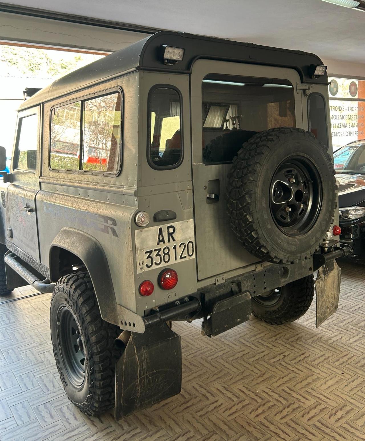 LAND ROVER Defender 90 2.5 TDI AUTOCARRO 3 POSTI