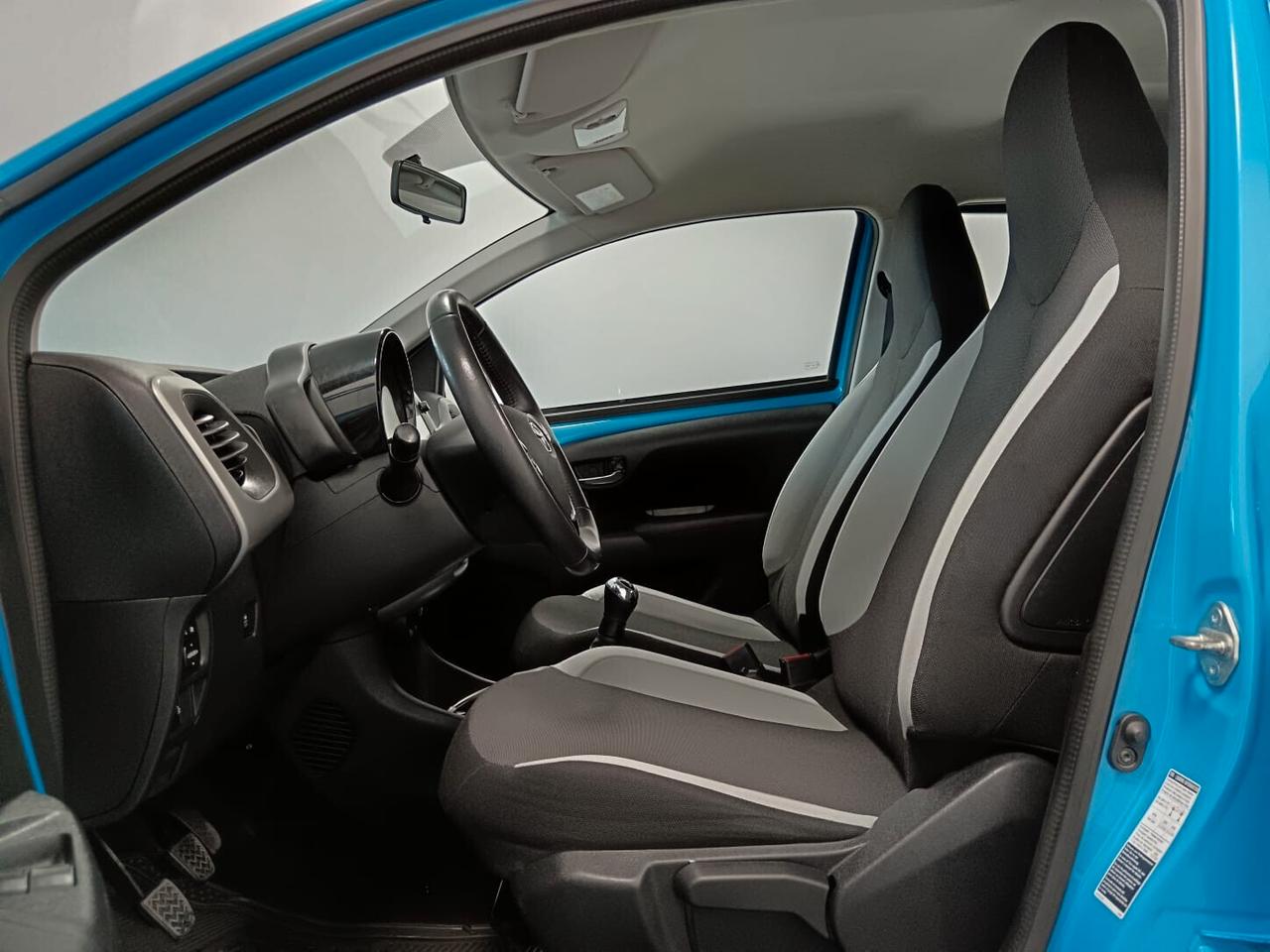Toyota Aygo 1.0 NEOPATENTATI 5 porte x-wave