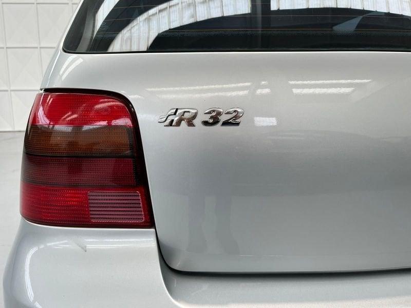 Volkswagen Golf Golf 3.2 V6 cat 5 porte R32