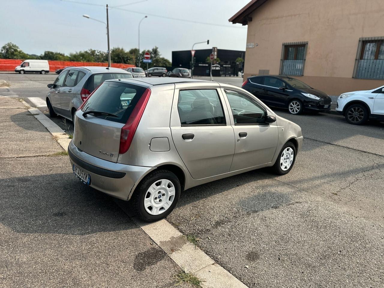 Fiat Punto 1.2i 16V cat 5 porte ELX