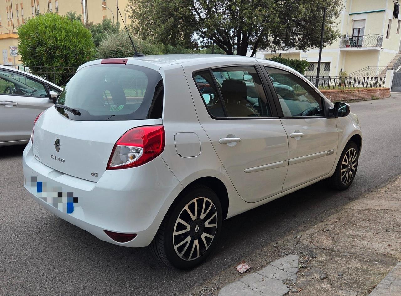 Renault Clio 1.5 dCi UNICO PROPRIETARIO!!!! NEOPATENTATI!!!