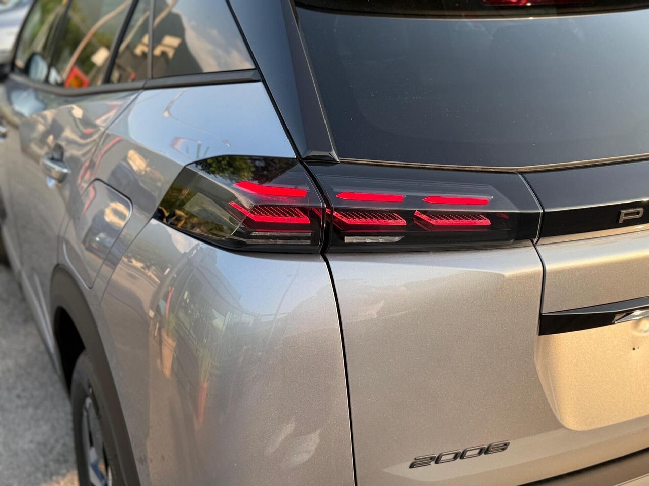 Peugeot 2008 PureTech 100 S&S Allure