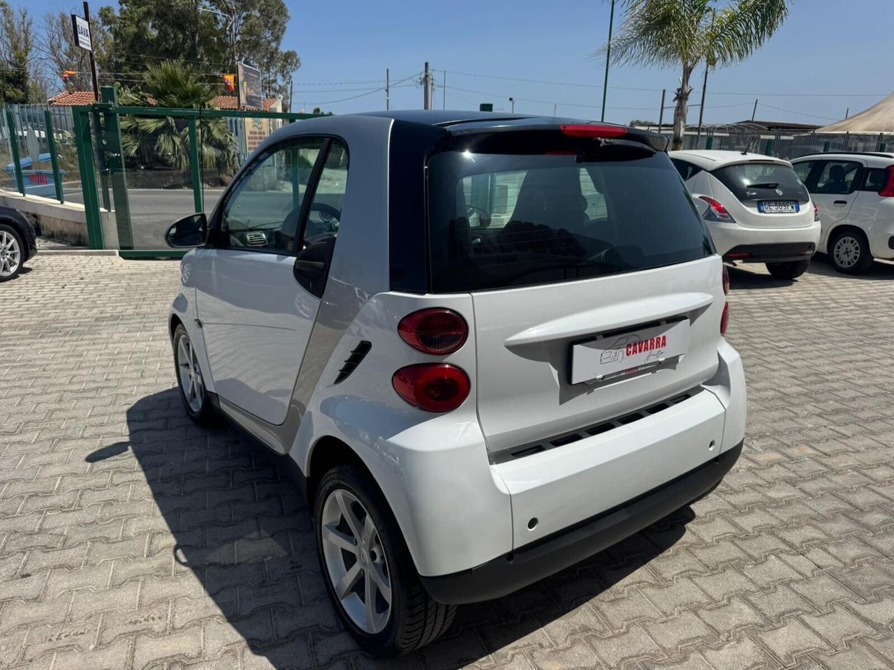 Smart ForTwo 1000 62 kW coupé pulse