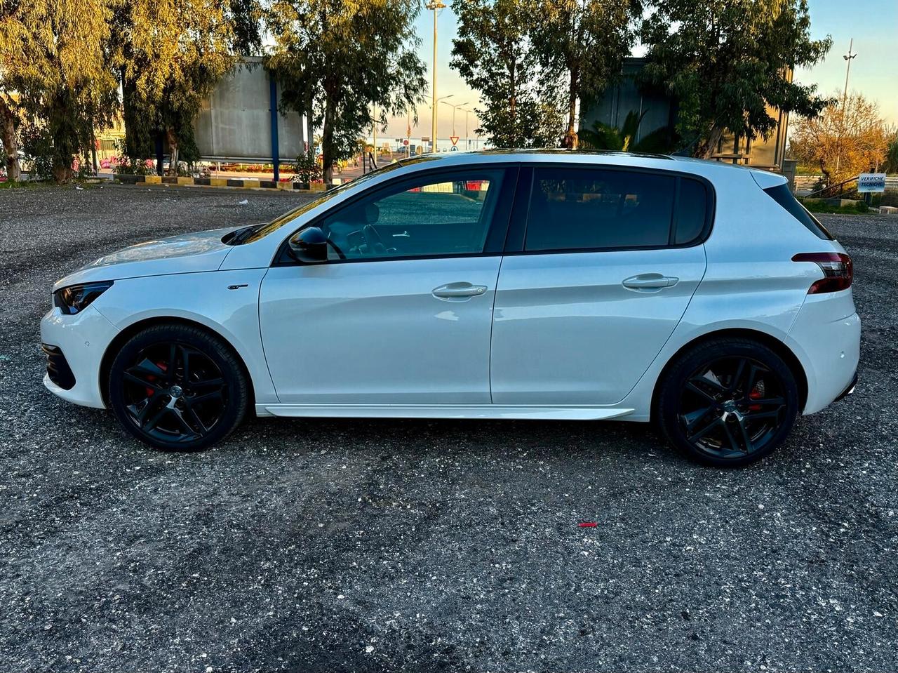 PEUGEOT 308 1.5 BLUE-HDI 130 CV GT LINE