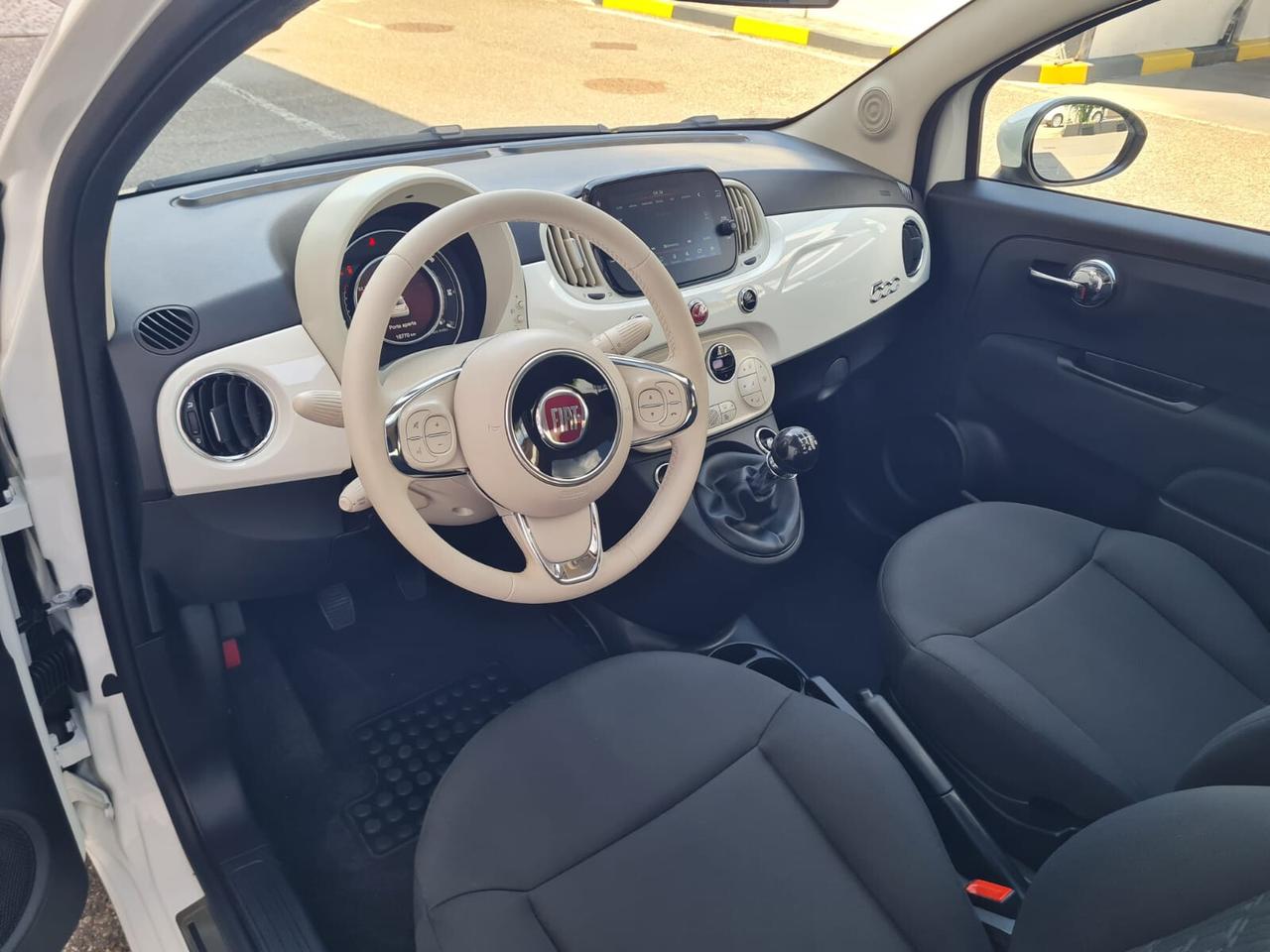 FIAT 500 1.0 Hybrid Dolce Vita – Aprile 2024 – 18.766 km – €14.400