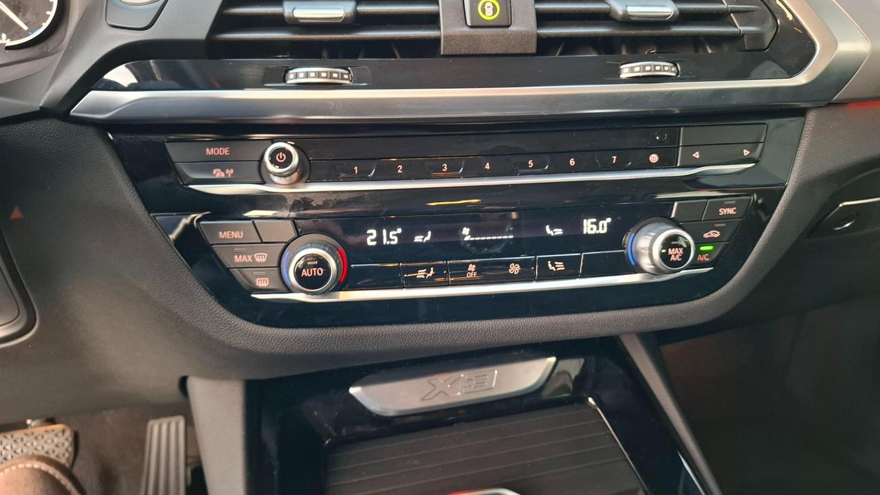 BMW X3 xdrive20d mhev 48V Business Advantage auto