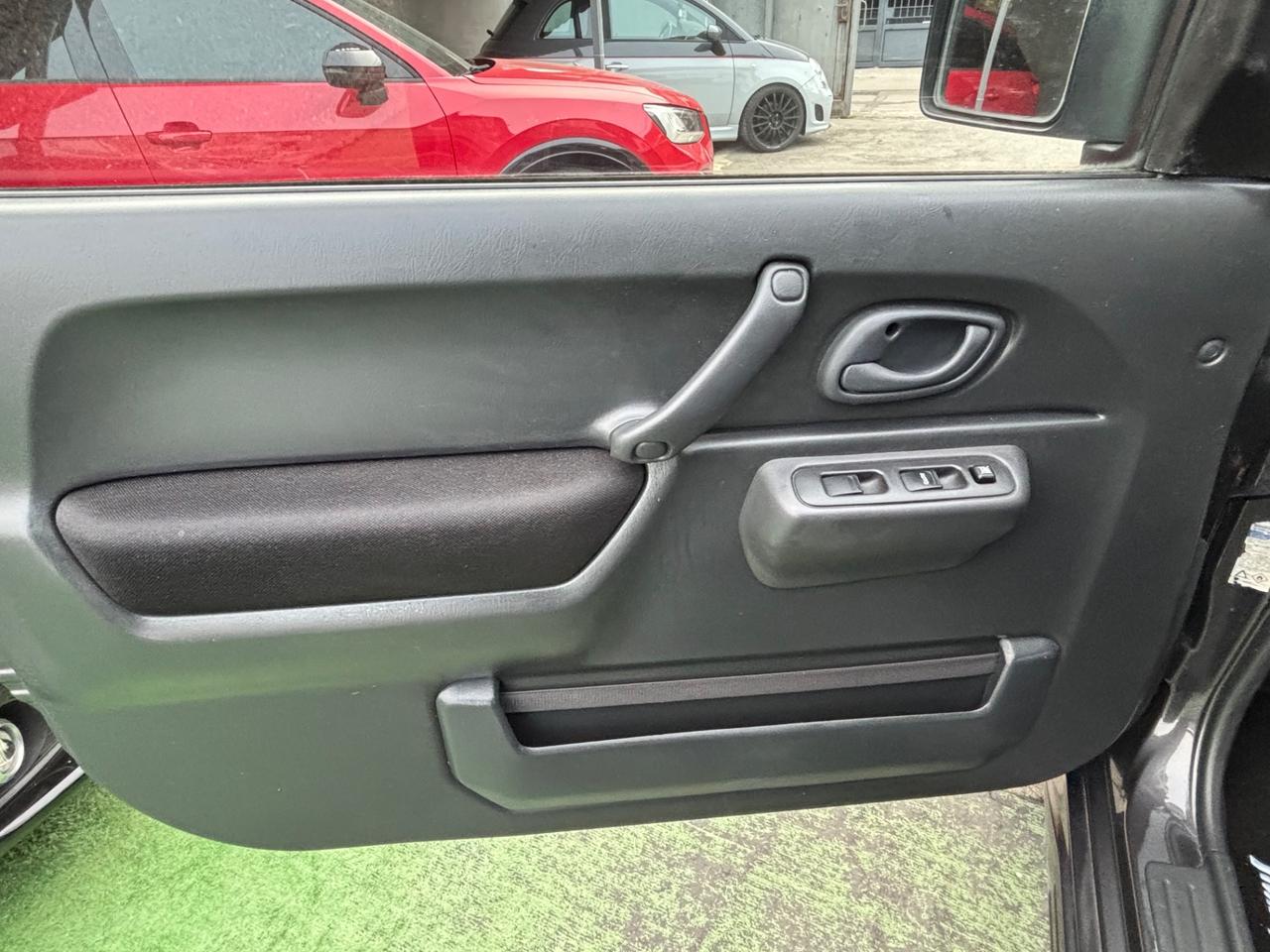 Suzuki Jimny 1.3 4WD A/T Evolution Plus