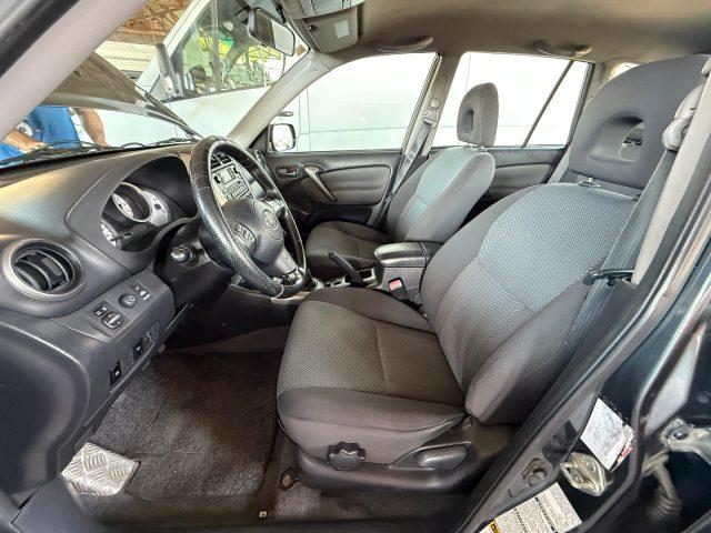 TOYOTA RAV 4 MY23 RAV4 2.0 Tdi D-4D cat 5 porte Sol