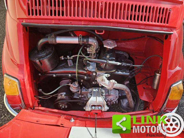 FIAT 500 F RHD del 1966 , guida a Destra