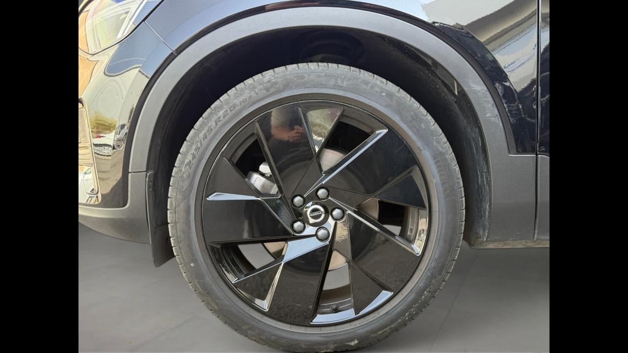 VOLVO XC40 Plus Black Edition B3 AUT