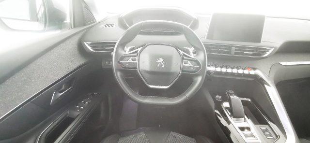PEUGEOT 3008 Hybrid 225 e-EAT8 Allure