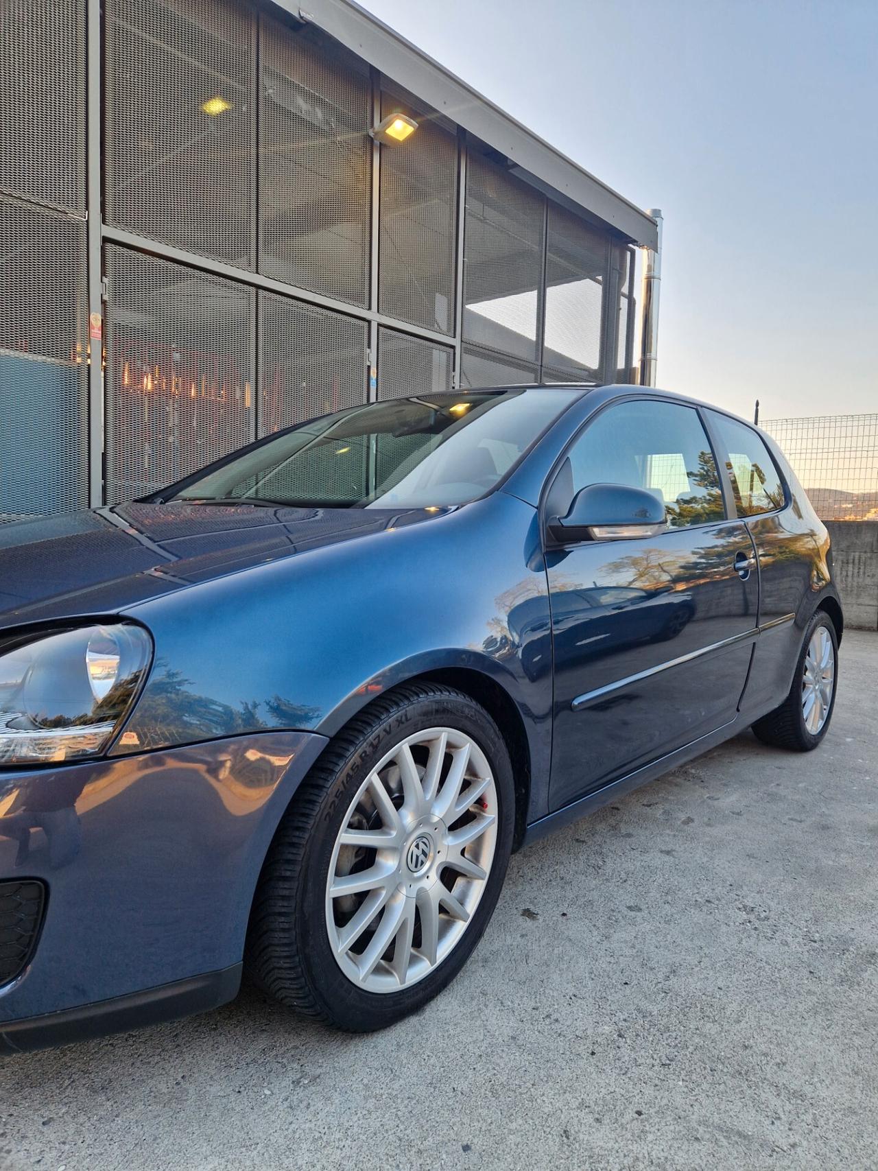 Volkswagen Golf 1.4 TSI 170 CV - Garanzia 12 Mesi